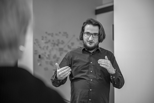 Informatiker im Gespräch