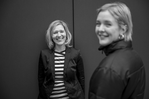 Coachin im Gespräch mit Kollegin