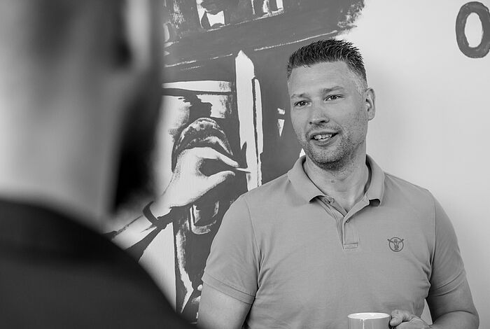 Agiler Berater der HEC im Gespräch