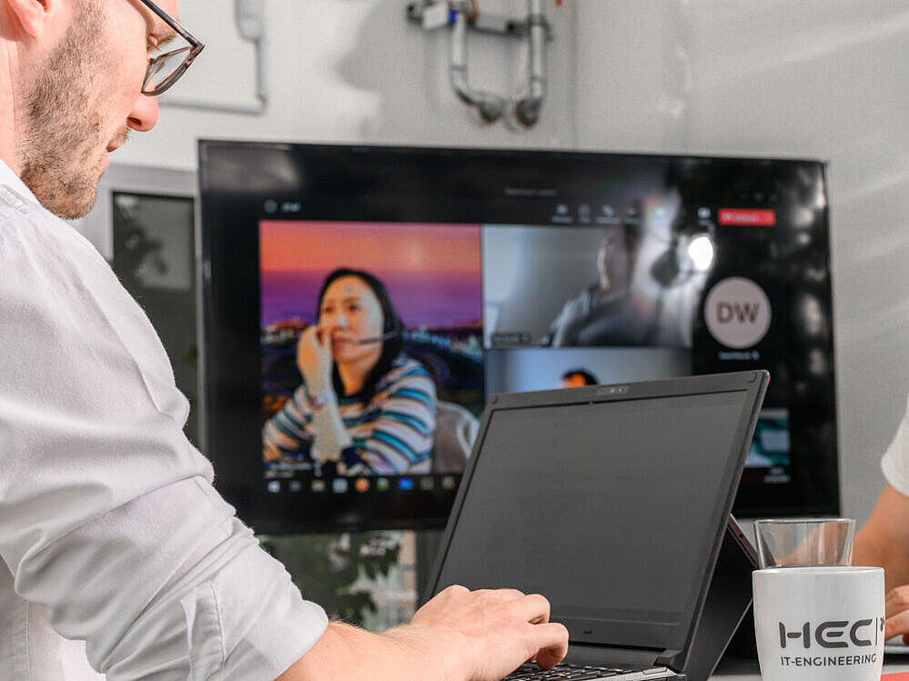 Videokonferenz Personen in einer Videokonferenz