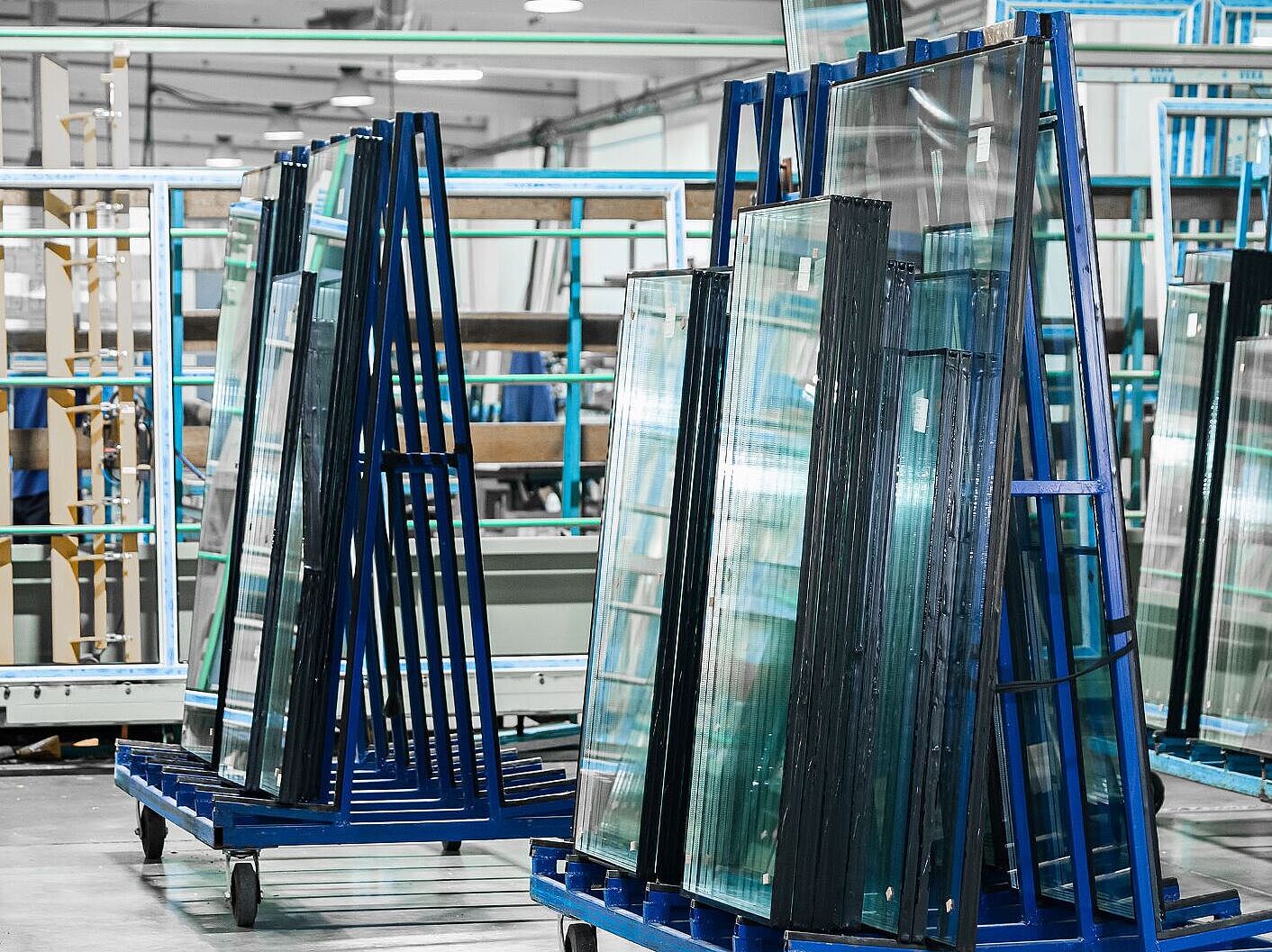 Gestelle Mehrweglogistik Gestelle mit Fenstern