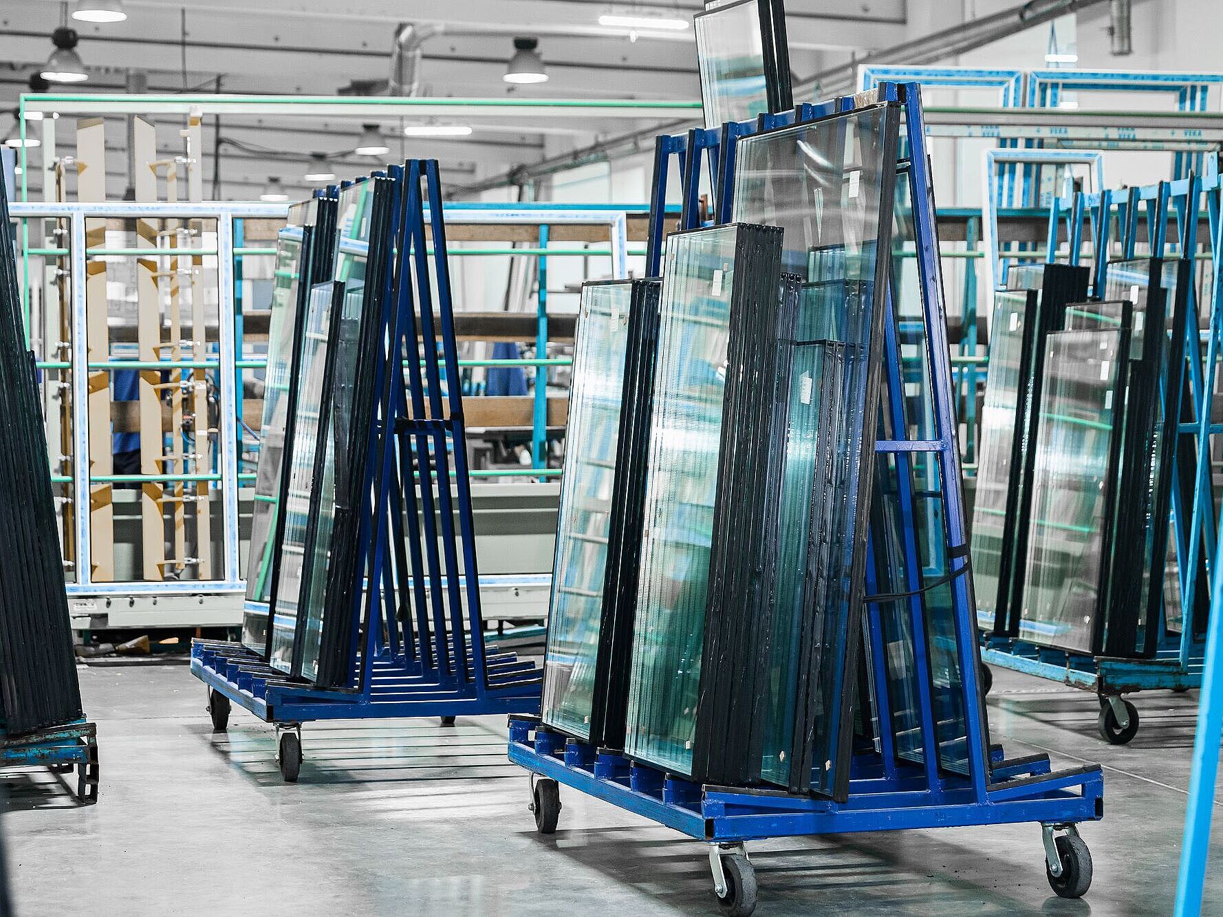 Gestelle Mehrweglogistik Gestelle mit Fenstern